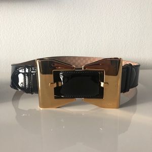 Gucci Patent Leather Gold Bow Belt